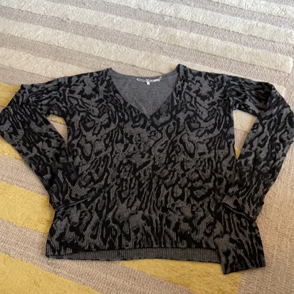 Pam & Gela Ocelot V Neck Sweater in Grey - Picture 8 of 12